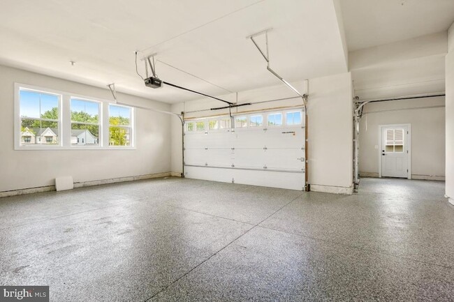 Building Photo - 12321 Potomac Hunt Rd