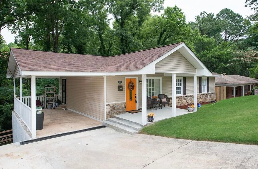 Building Photo - 893 77th Way S