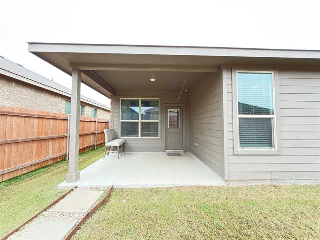 Building Photo - 8916 Old Rawhide Ln