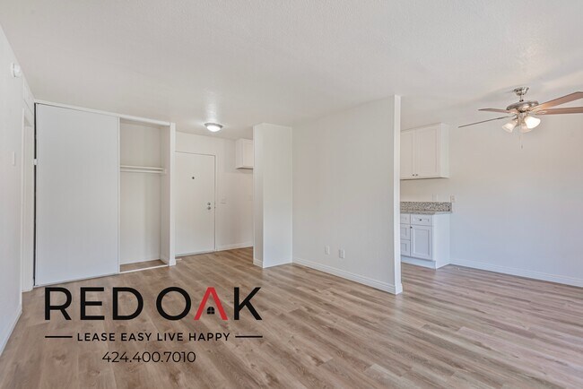 Building Photo - 17830 Sherman Way