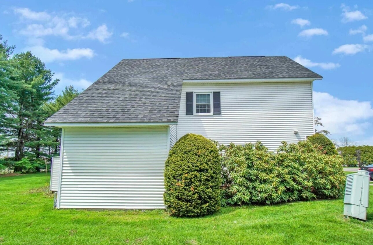 Building Photo - 116 Southview Ln