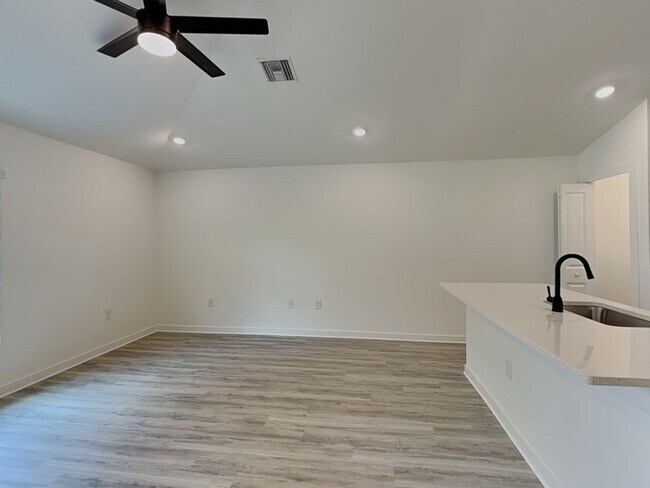 Building Photo - 3726 13th St W