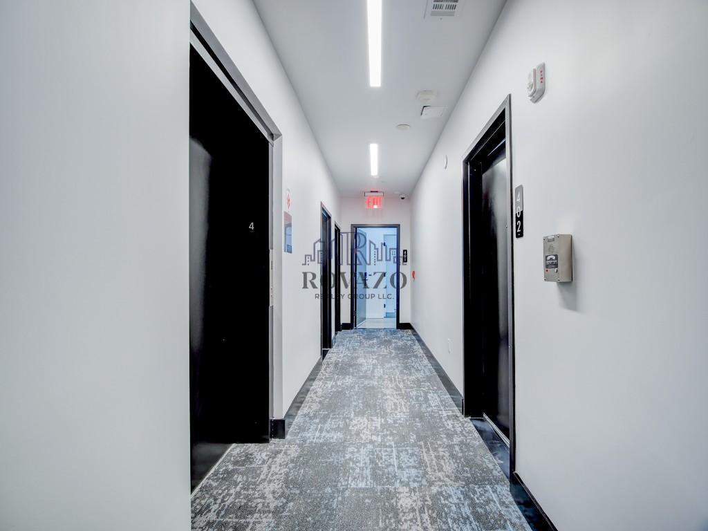 Building Photo - 486 Market St