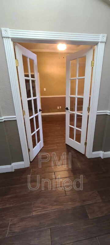 Building Photo - 3109 Blake St