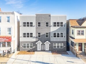 Building Photo - 34 Elizabeth Ave