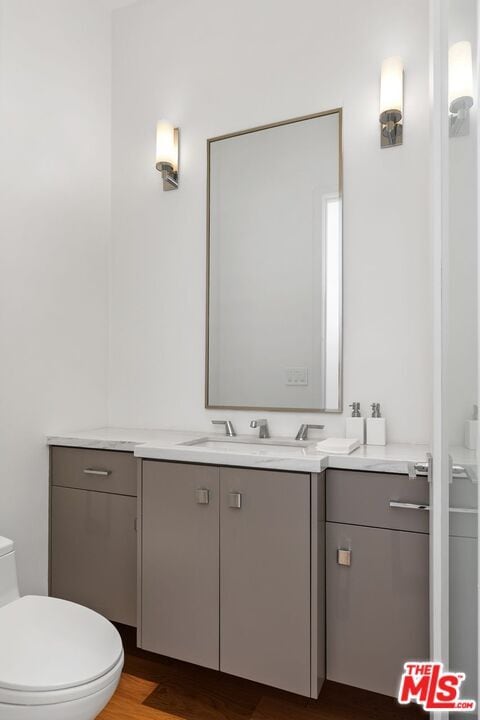 Building Photo - 429 N Lucerne Blvd