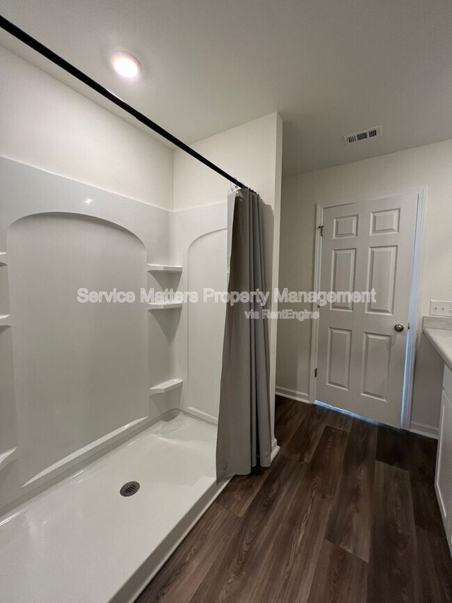 Building Photo - 4370 Jitterbug St