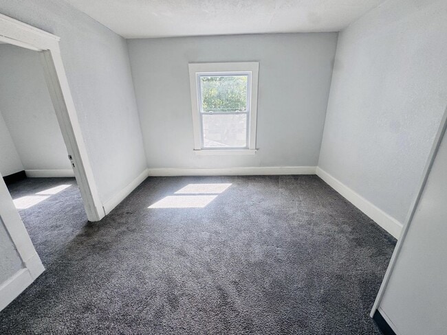 Building Photo - 3616 W 47th St