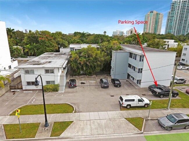 Building Photo - 3071 SW 27th Ave