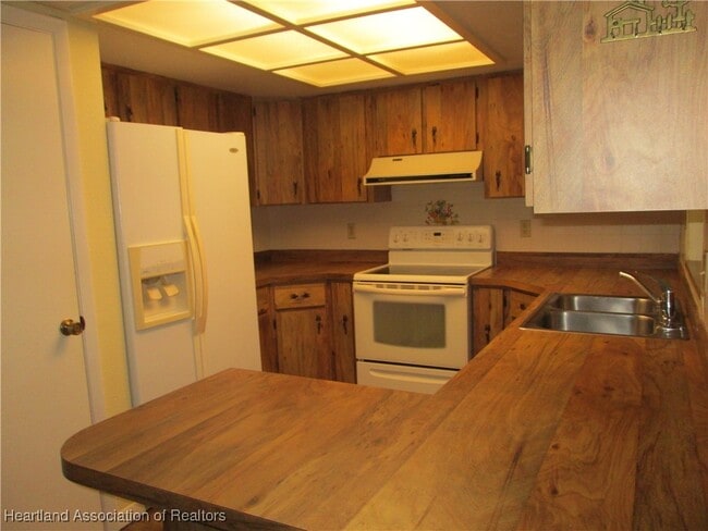 Building Photo - 131 Lemon Rd NE