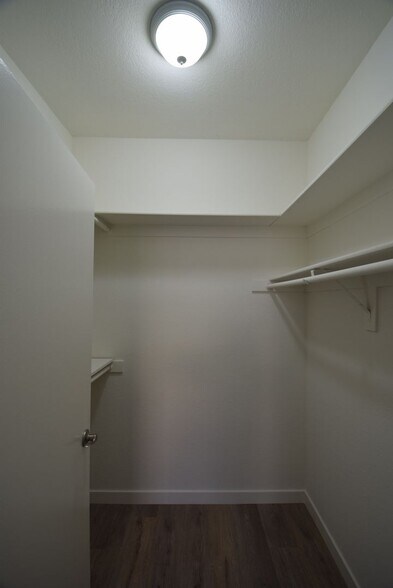 Building Photo - 11107 La Maida St