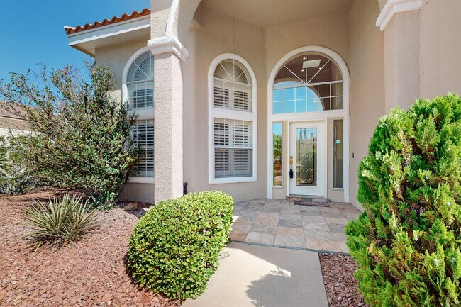 Building Photo - 6017 Ojo De Agua Dr