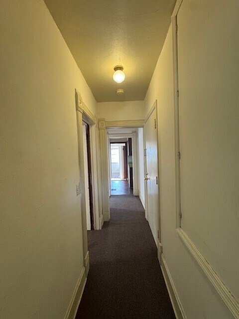 Building Photo - 1812 Madison St