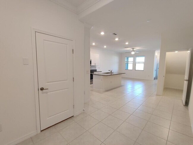 Building Photo - 31873 Blue Passing Loop