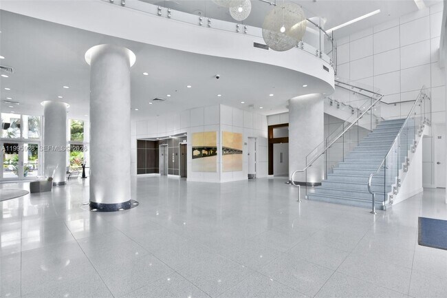 Building Photo - 18800 NE 29th Ave