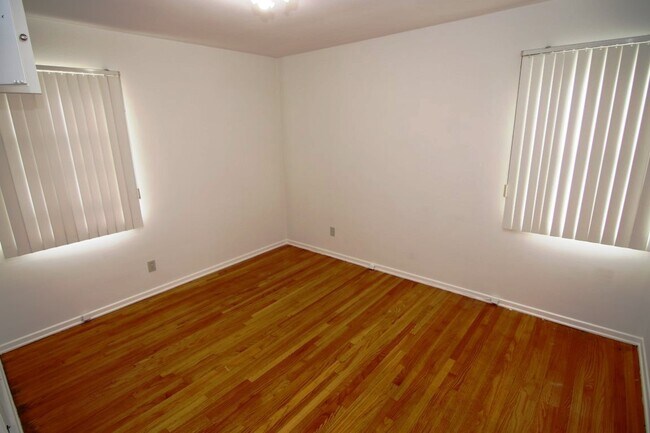 Building Photo - 3602 Weston Pl