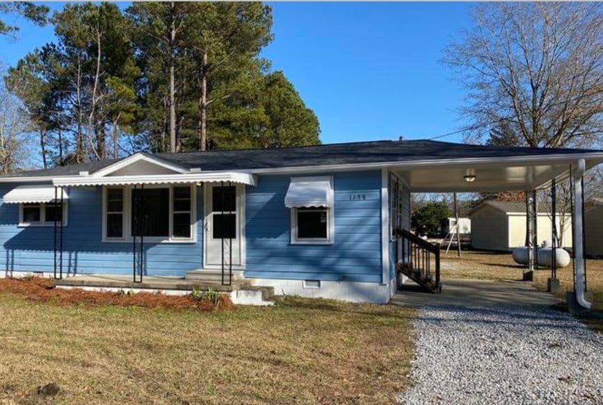 Building Photo - 1138 Live Oak Church Rd