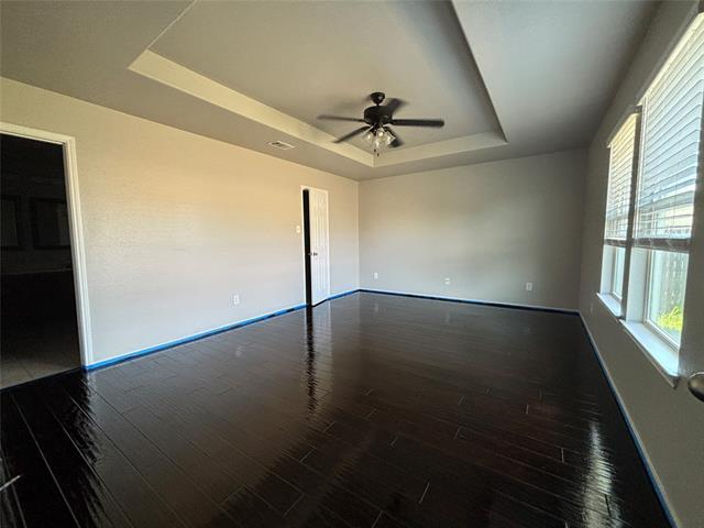 Building Photo - 700 Swan Dr
