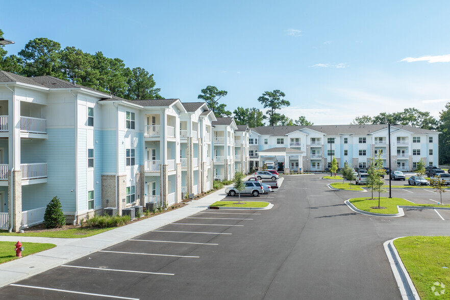 Primary Photo - Residence at Canopy Pointe