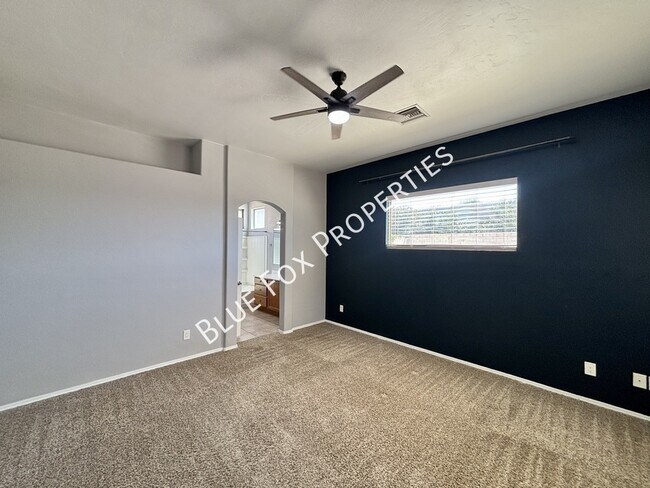 Building Photo - 3715 S Escalante Oasis Pl