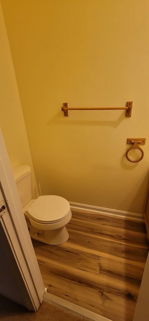 Building Photo - Affordable 2 bedroom / 1 bathroom townhome.