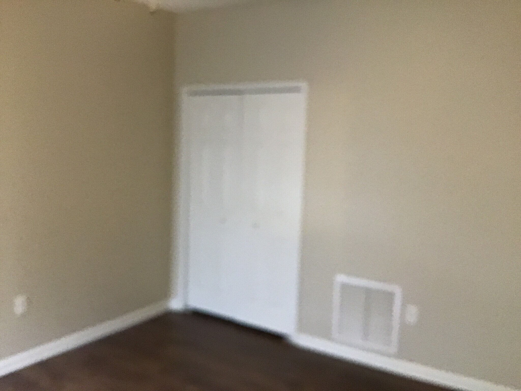 Building Photo - 2724 Creekfront Dr