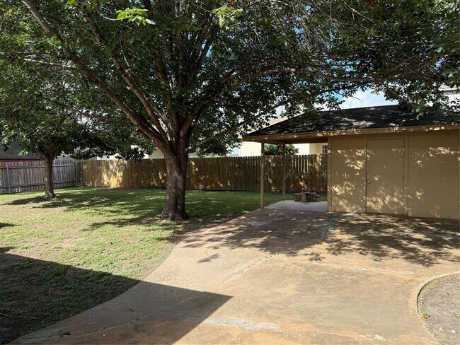 Building Photo - 2608 Bluebonnet Valley Dr