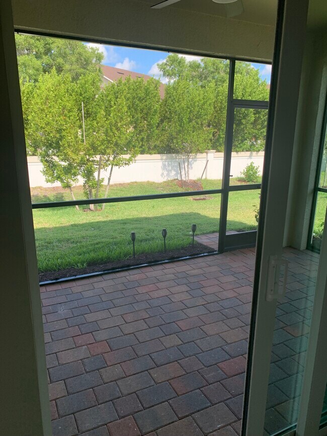 Building Photo - 1033 Tranquil Brk Dr