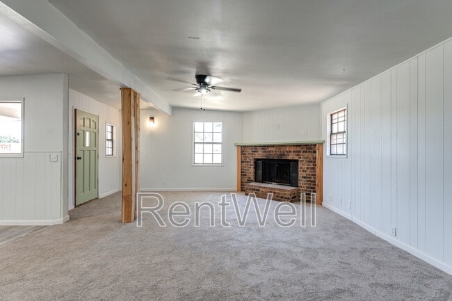 Building Photo - 2525 63rd St