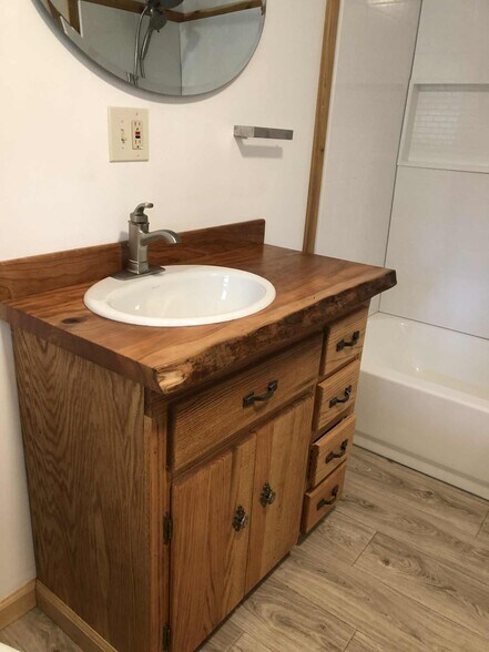 Master Bathroom - 2115 Ridge Ranch Rd