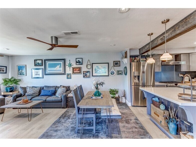 LIving room/Dining area - 24561 Harbor View Dr