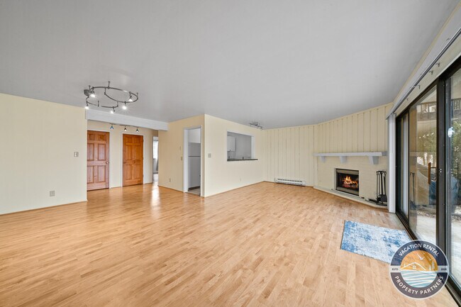 Building Photo - 54 Lausanne Ct