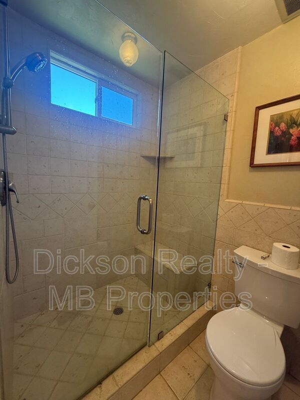 Building Photo - 2845 Glenwood Ct
