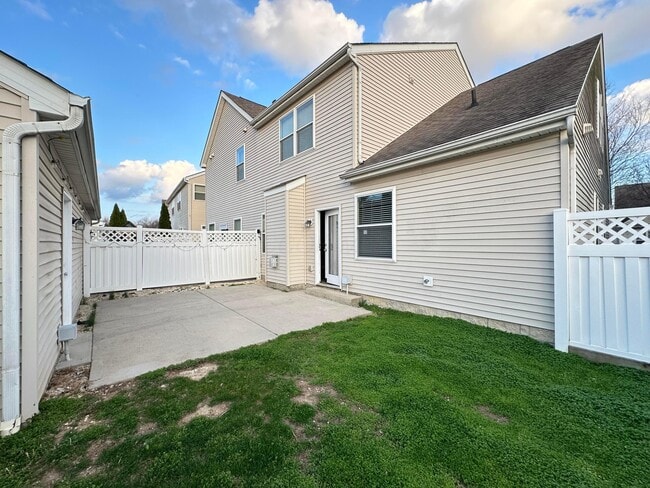 Building Photo - 4645 Grand Strand Dr