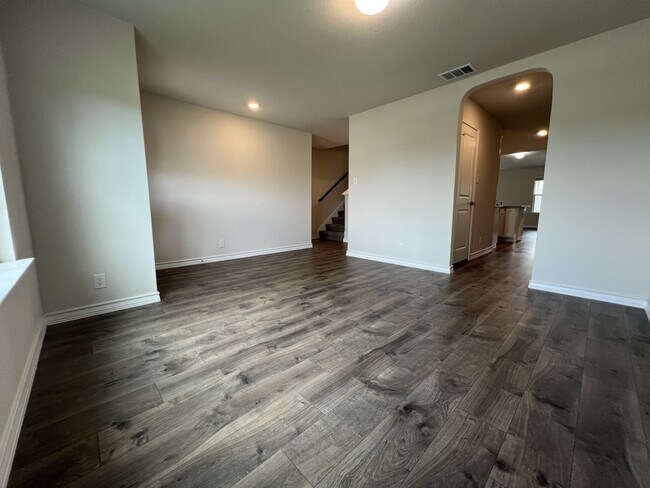 Building Photo - 317 Denison Dm