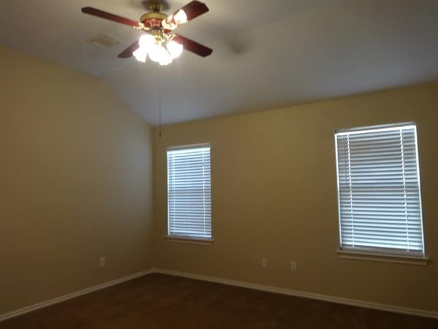 Building Photo - 1819 Manor Dr