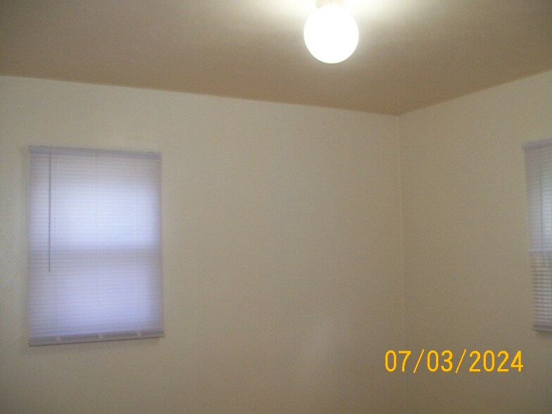 Building Photo - 519 N H St