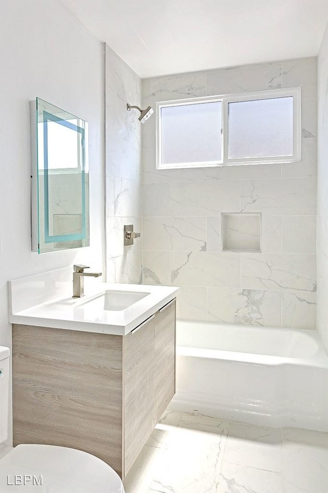 Building Photo - 4233-4239 Burns Ave