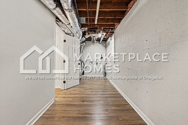 Building Photo - 6079 Cherokee Valley Terrace