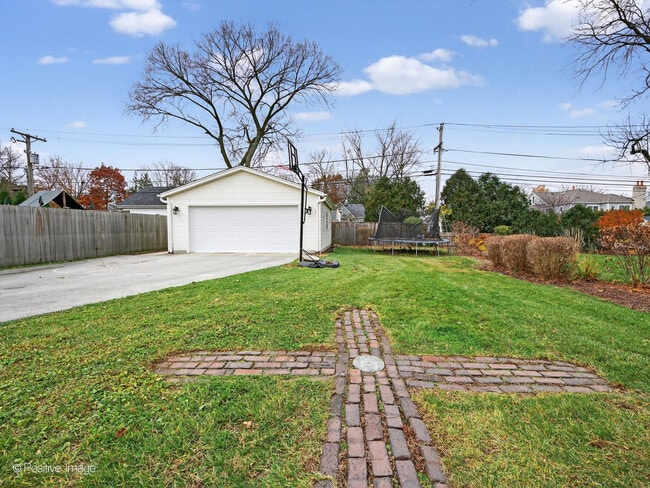 Building Photo - 4206 Central Ave