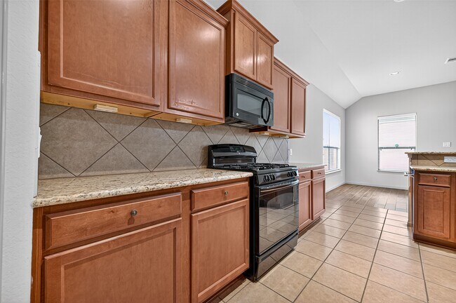 Building Photo - 510 Carson Ridge Dr