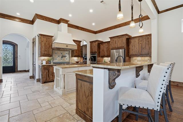 Building Photo - 3725 W 5th St