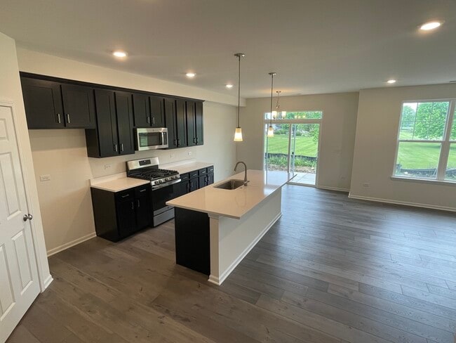 Building Photo - 12640 S Talbot Cir
