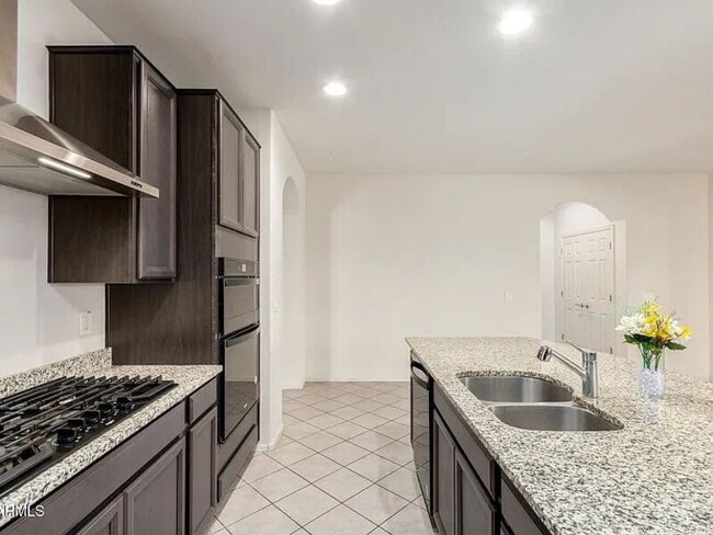 Building Photo - 6645 W Pleasant Oak Ct