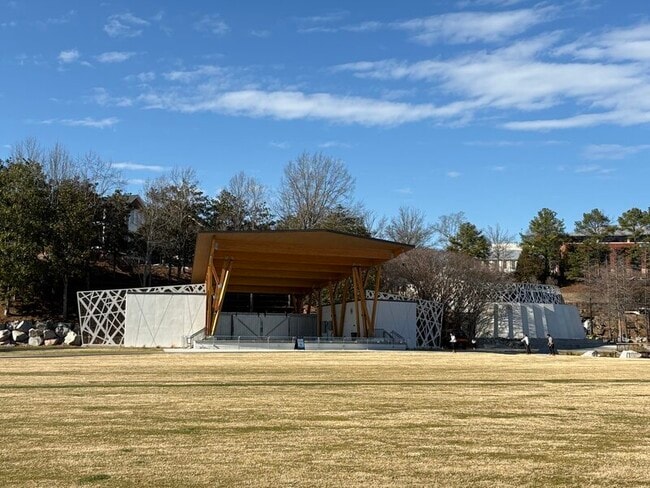 Building Photo - 1921 Wayne St