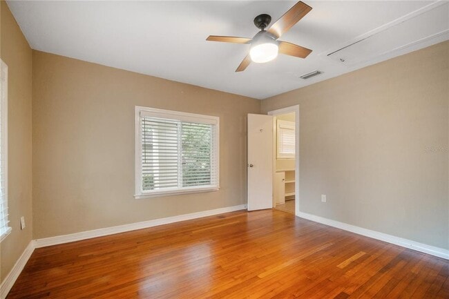 Building Photo - 1509 Hillside Dr