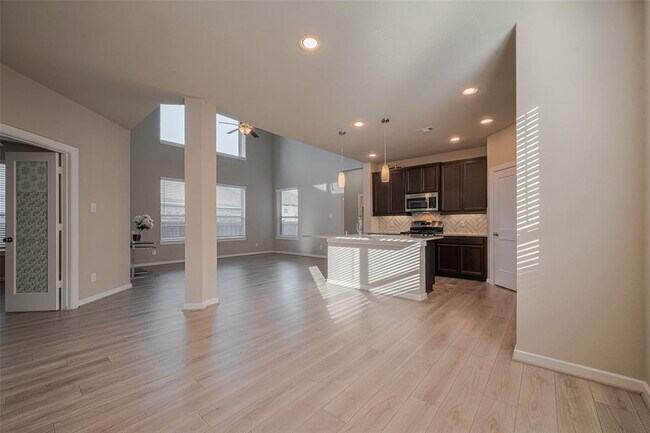 Building Photo - 7809 Axis Rdg Dr