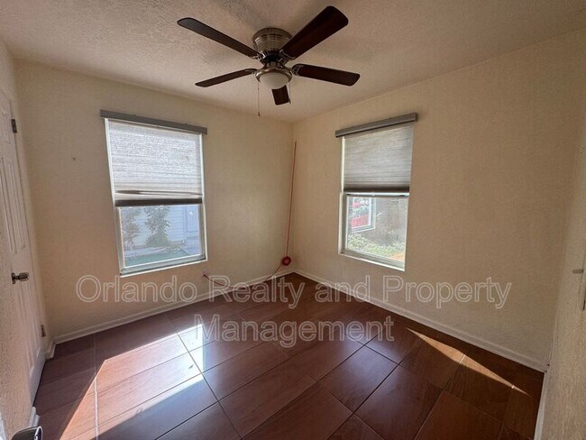 Building Photo - 636 Columbia St