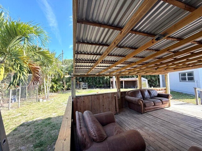 Building Photo - 14526 Paradise Trail