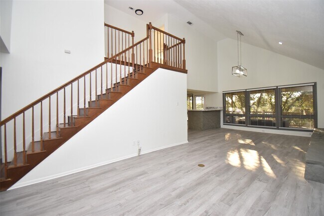 Building Photo - 82 Harbor Ln